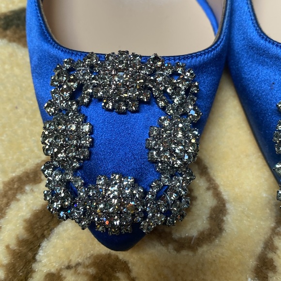 100% Authentic Manolo Blahnik Pump - Picture 4 of 8